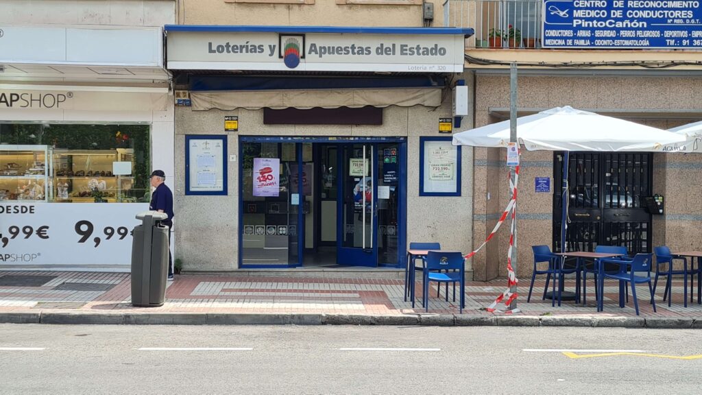 Foto Fachada Lotería la Veleta, Admón 320 Madrid